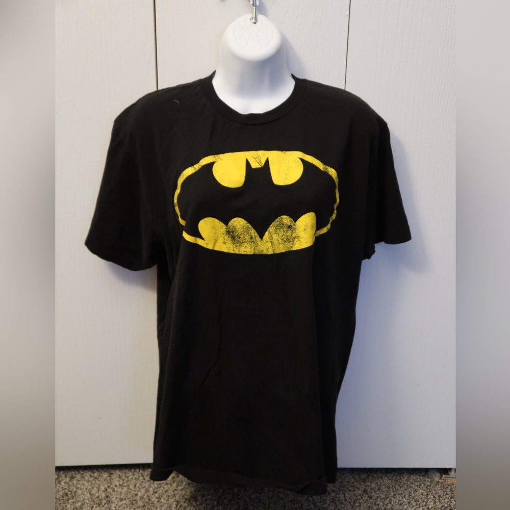 Batman Black and Yellow Logo Tee